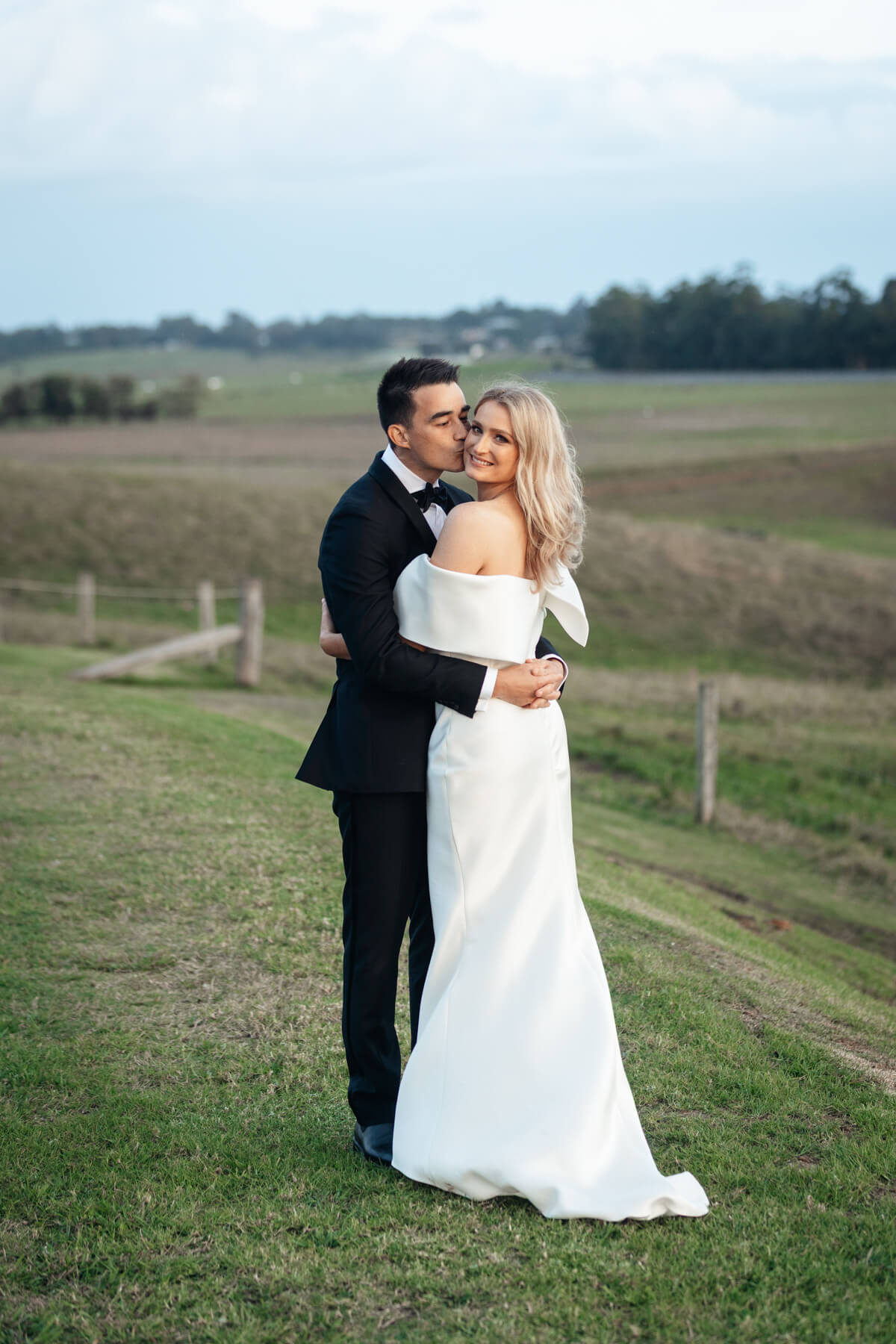 a moment to remember from their wallalong house wedding