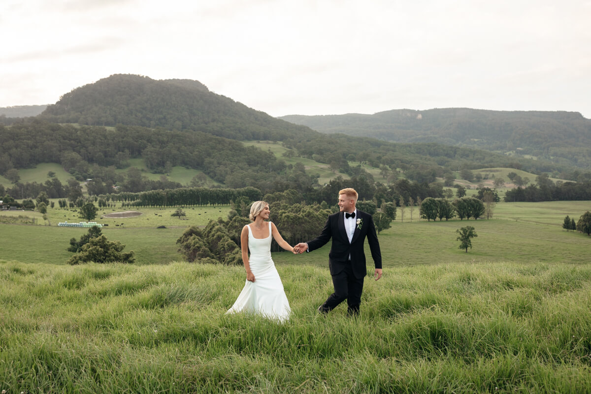 lush green backdrops at this kangaroo valley wedding